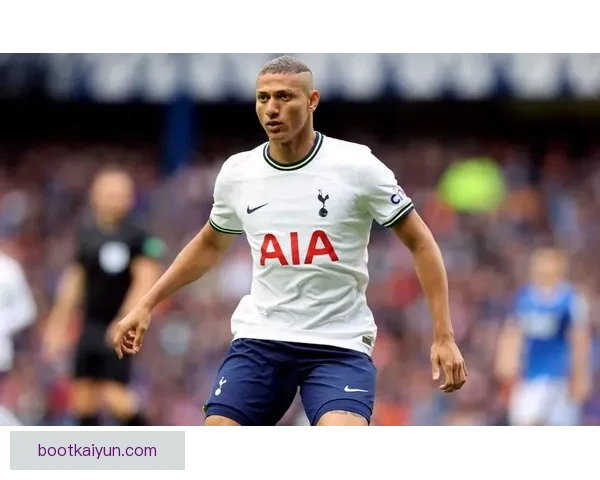 英超本赛季维拉表现稳健，竞争力持续提升